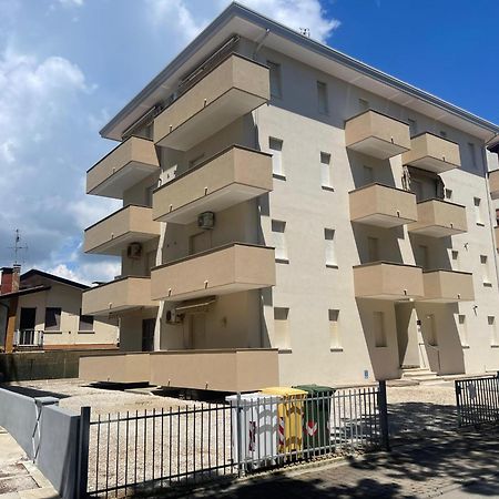 Condominio Cristina - Agenzia Cocal Caorle Exteriör bild
