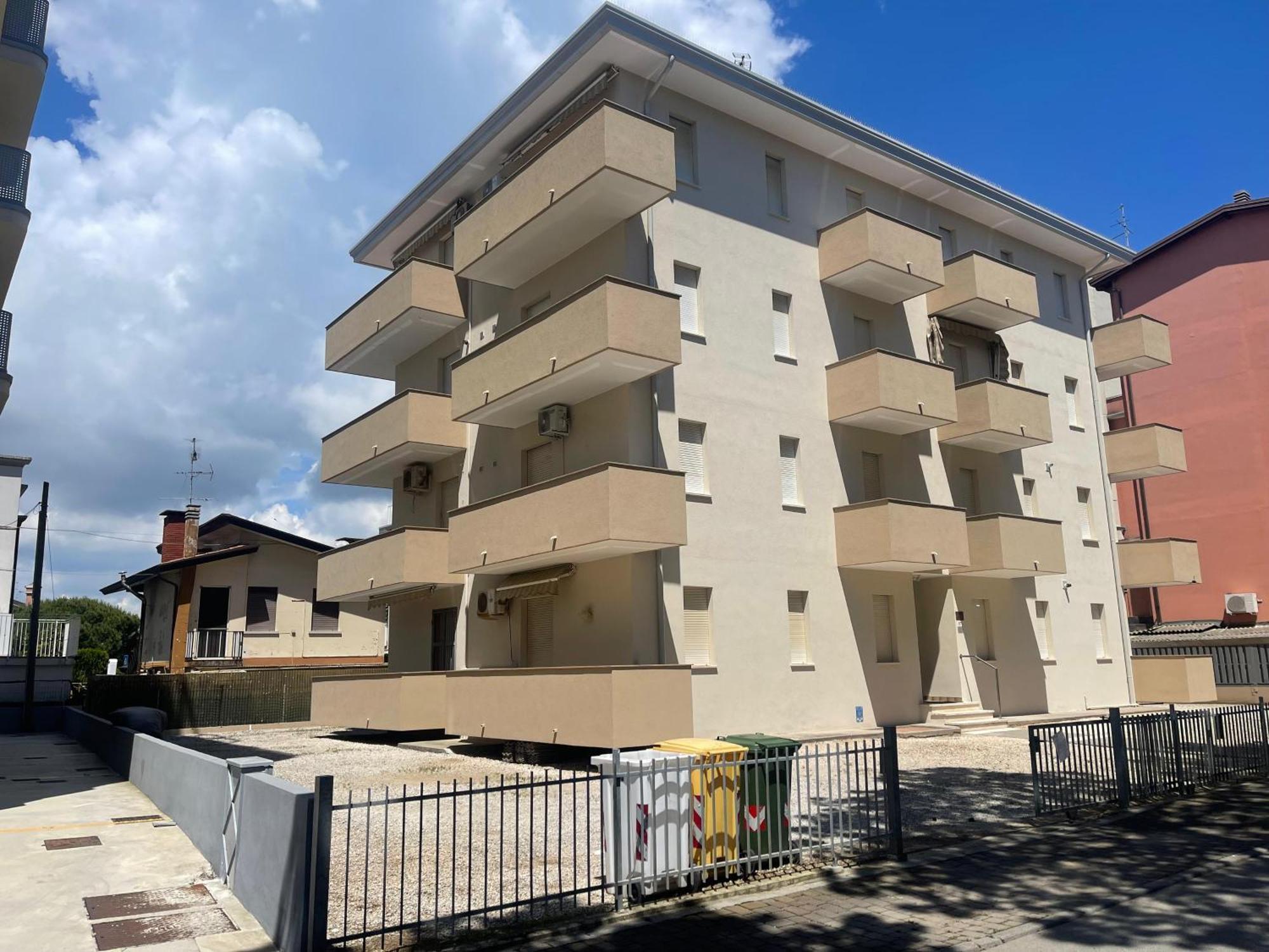 Condominio Cristina - Agenzia Cocal Caorle Exteriör bild